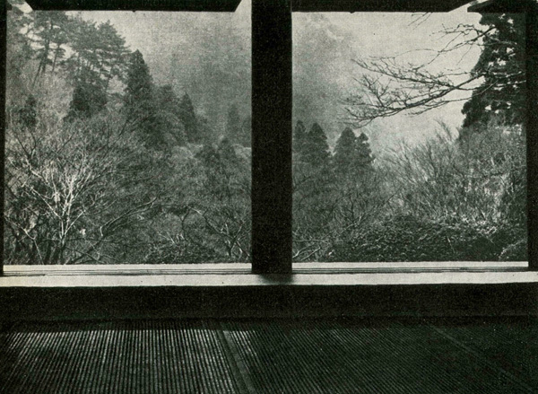 Сад саккэи. Вид из интерьера павильона Сэкинсуй-ан в храме Кондзандзи в Киото