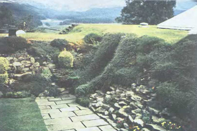 Архитектор Артур Квормби, «Дом в холме», 1974. Йоркшир, Англия